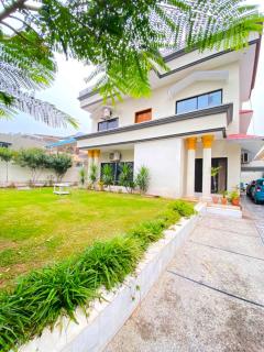 Hill Town Hotel Islamabad - 1