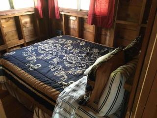 Cozy Cabin with Lovely Views of Great Sacandaga Lake in Northville, New York - 1