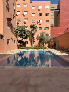 Luxury 2BR Oasis Pool Access 3min Train Station Central Marrakech - 0