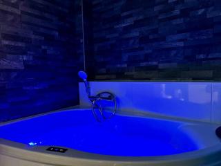 Wellness Suite Ponsardin RDC - Reims Centre - 9