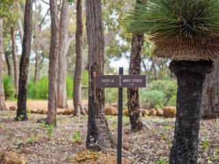 Wren Studio - Private One-Bedroom Studio Nestled in Bushland - 4