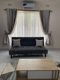 Ethans Place - Elegant 2 Bedroom Apartment with Solar Power - 6