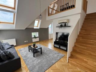 105qm, balcony, near center, Schönbrunn, attic - 5