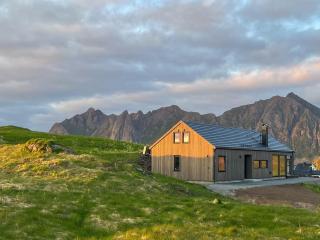 Arctic calm, ultimate location Bø Nordland - 0