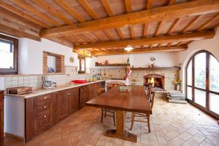 Historic Villa With Pool In Marche Hills - 4
