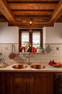 Historic Villa With Pool In Marche Hills - 3