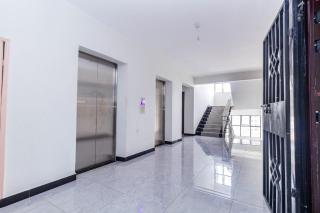 Luxurious Nairobi Apartment with City and Garden Views - 5