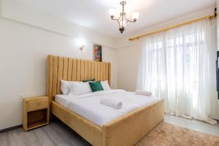 Luxurious Nairobi Apartment with City and Garden Views - 3