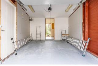 Day To Day Motel - 2