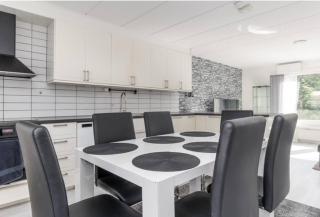 Day To Day Motel - 1