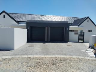 White Feather Guest Room and Wellness Spa - 3