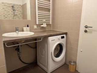 2BR, balcony, central, danube, U6 & S-Bahn - BRN 22 - 6