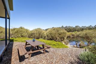 Wilyabrup Waters - Lakeside Haven in the Wine Region - 6