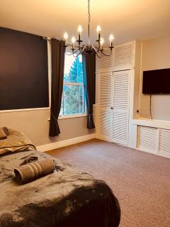 Stylish & Spacious Victorian Home near Severn Valley Railway & Safari Park - 2