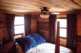 Peaceful Weekend Getaway Surrounded by Apple Orchards near Asheville, North Carolina - 6