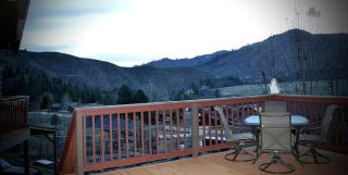 Modern Mountain Cabin Rental with Luxury Amenities near Boise, Idaho - 6