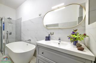 Villa Scoglio with Private Hot Tub and Air Conditioning - 5