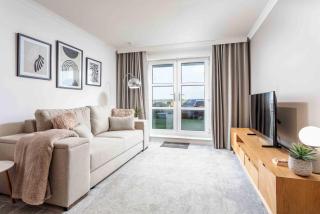 Old Prestwick Point - Donnini Apartments - 9