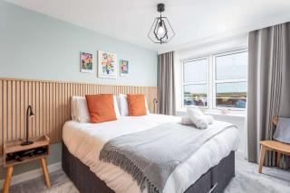 Old Prestwick Point - Donnini Apartments - 5