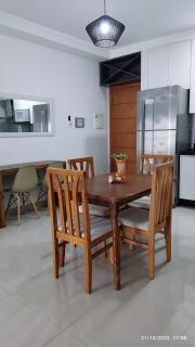 Apartamento na Praia das Toninhas em Ubatuba 350m da praia -2 quartos sendo 1 suite, piscina, varanda gourmet com churrasqueira, ar condicionado, cozinha completa, duas garagens - 7