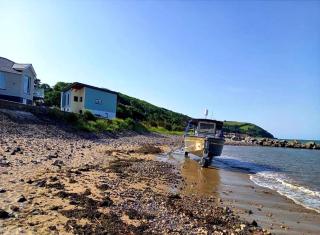 Beachside - Stunning coastal retreat with hot tub and sea views - 1