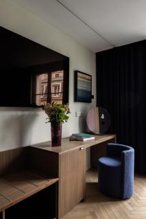 1.75 Paris La Source - 3