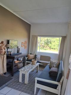 The Green Country House - 8