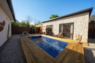 Monk Living Space - 8