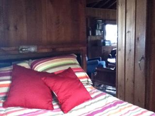 Cozy Cabin with Lovely Views of Great Sacandaga Lake in Northville, New York - 7