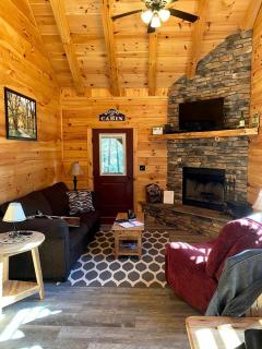 Woodland Cabin Rental near High Bridge Trail State Park in Prince Edward County, Virginia - 9