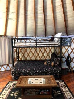 Superb Yurt Rental near George Washington National Forest in Luray, Virginia - 8