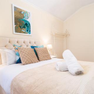 3 Bedroom House in Harborne - Parking & Garden 122G - 5