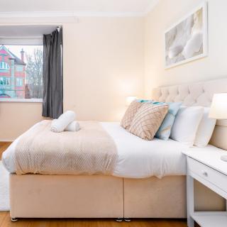 3 Bedroom House in Harborne - Parking & Garden 122G - 9