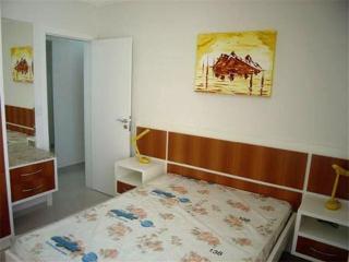 Clube do Mar-rua 224-Itapema Meia Praia Apt 201 A - 1