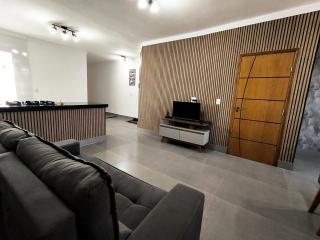 Apartamento Familiar com Charme Espaçoso 2VG - 1