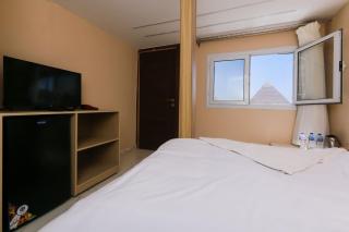 Rest new hotel payrmids view inn - 3