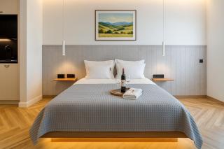 Triple A - Psiri Urban Magic Studios at Theatrou Square - Free Parking - 2