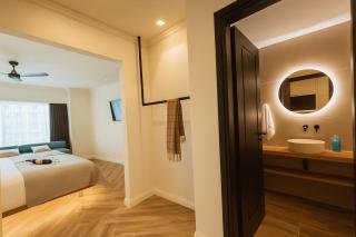 Triple A - Psiri Urban Magic Studios at Theatrou Square - Free Parking - 1