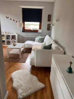 Cozy 3rd Floor Apartment in Quiet Green Area - 7