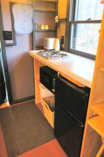 Modern Tiny House with Ski Access in Bennington, New Hamsphire - 7
