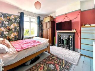 Drew Street Digs - 7