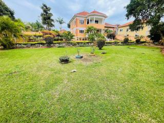 Tara Villa - Elegant 4-Bedroom Home in Buziga - Kampala - 9