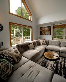 Incredible New York Cabin with a Spa and Movie Theater - 4