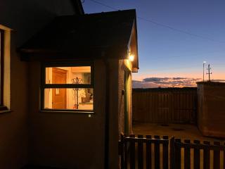 Detached 3 Bed Cottage Mountain Views- Pets Wifi - 6