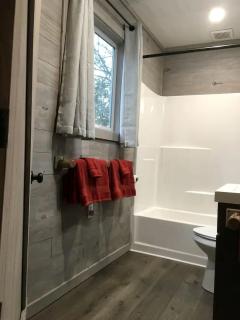 Luxury Tree House Rental in Lindale Ideal for Glamping in Texas - 8