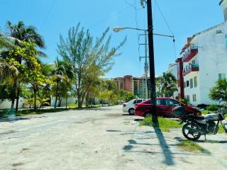Apartments & Rooms in Punta Sam Ferry beach - 8
