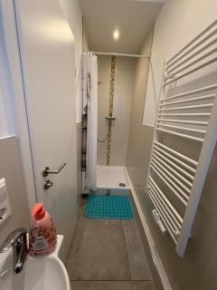 Schönes Zimmer-4 in Stuttgart-Mitte - 4