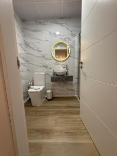 Apartamento a 2 min caminando de la estación de Bus y Tren María Zambrano - 8