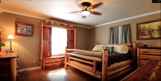 Cozy Cabin for Romantic Getaways in Alabama - 6