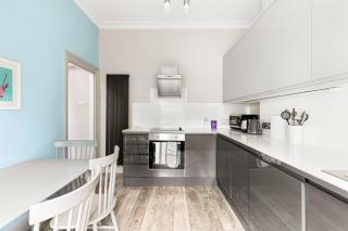 New! Modern 2BR Flat, 4 mins to Lambeth North - 4